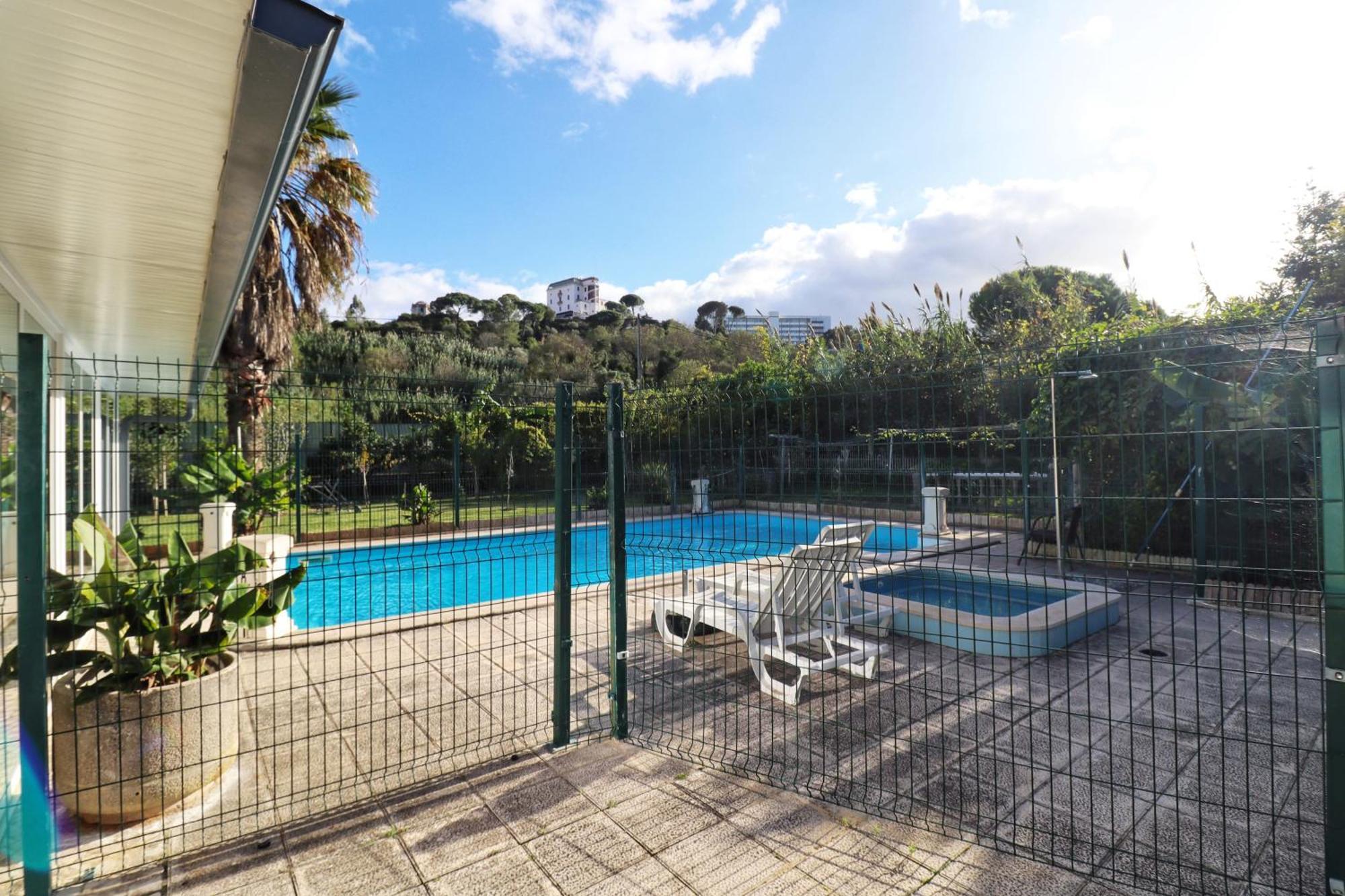 Hostel Jardins De Sao Luis Сетубал Екстериор снимка