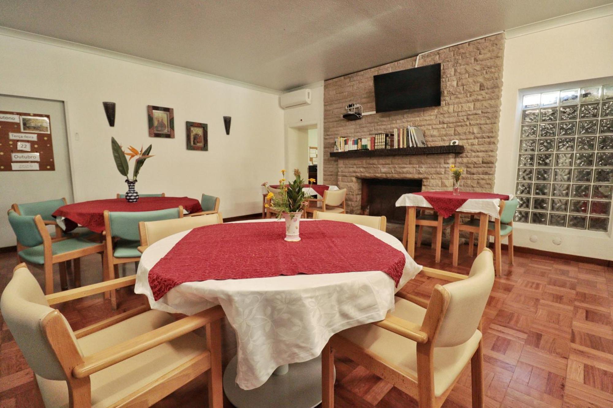 Hostel Jardins De Sao Luis Сетубал Екстериор снимка
